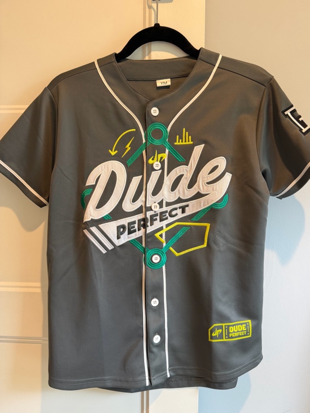 NWOT Dude Perfect Youth Baseball Jersey